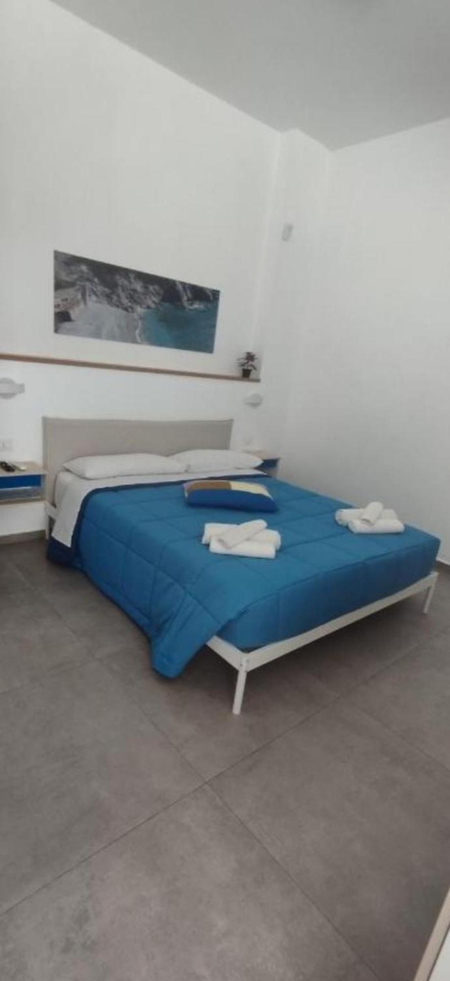 Alta Quota Relax On The Sea Bed & Breakfast Салерно Стая снимка